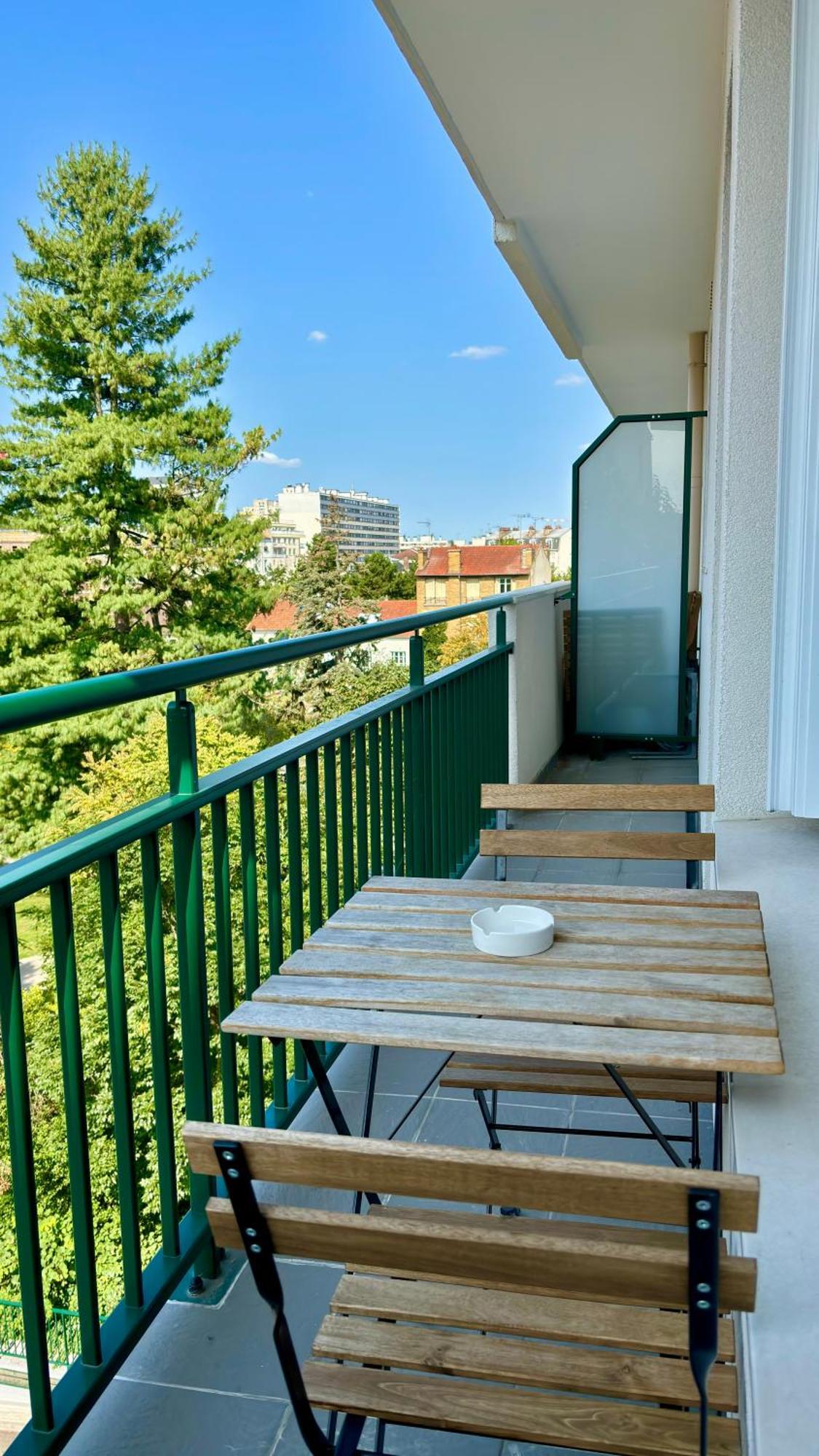 Beau Studio Cosy Et Calme - Face A La Gare De Rosny-Sous-Bois - 20Mn De Paris Et Disneyland Екстериор снимка