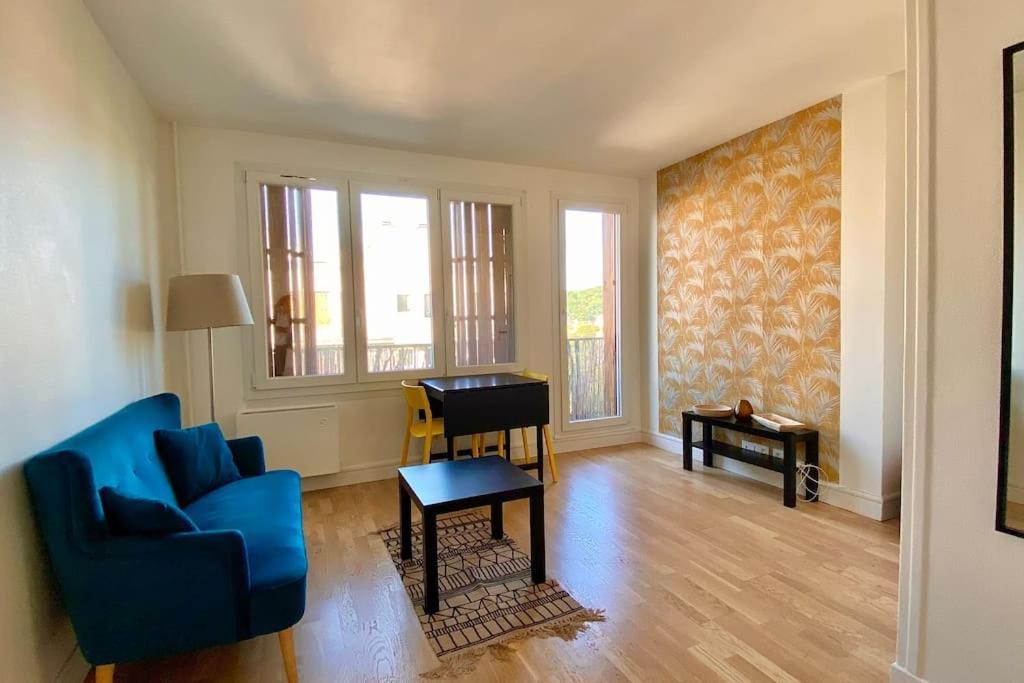 Beau Studio Cosy Et Calme - Face A La Gare De Rosny-Sous-Bois - 20Mn De Paris Et Disneyland Екстериор снимка