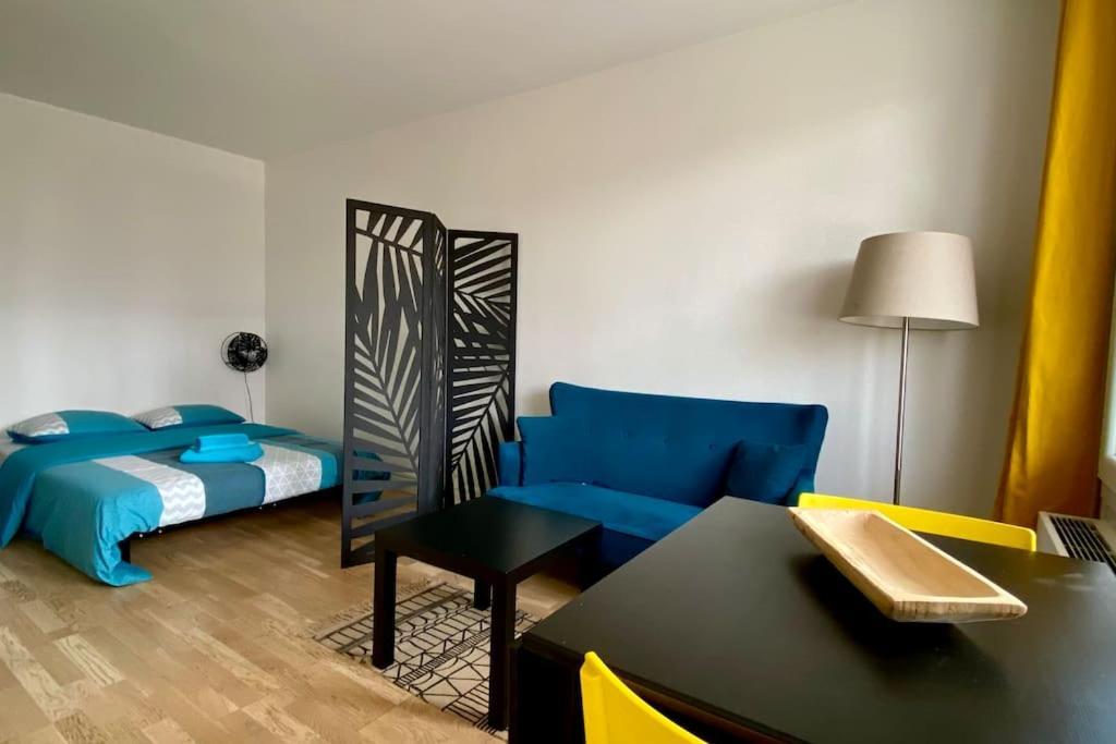 Beau Studio Cosy Et Calme - Face A La Gare De Rosny-Sous-Bois - 20Mn De Paris Et Disneyland Екстериор снимка
