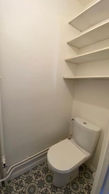 Beau Studio Cosy Et Calme - Face A La Gare De Rosny-Sous-Bois - 20Mn De Paris Et Disneyland Екстериор снимка