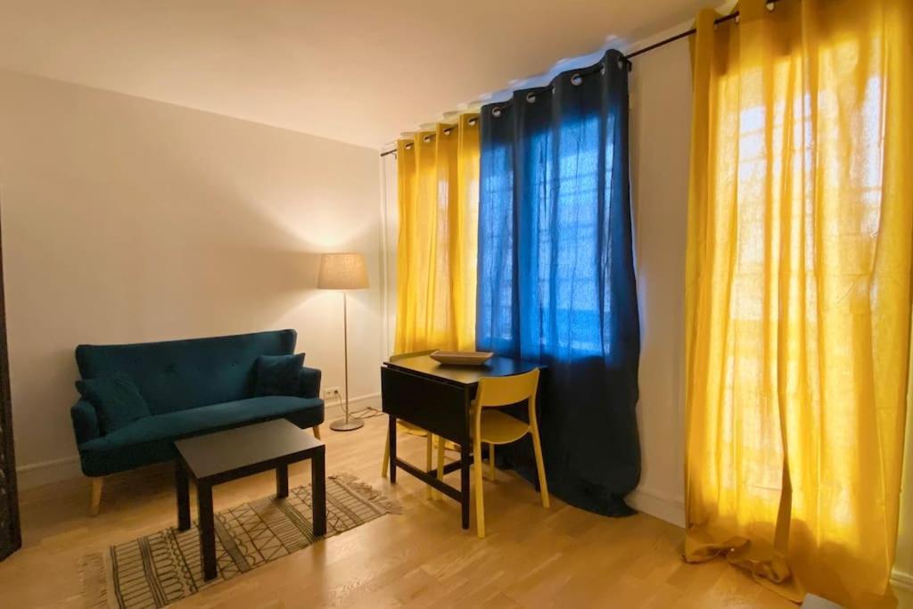 Beau Studio Cosy Et Calme - Face A La Gare De Rosny-Sous-Bois - 20Mn De Paris Et Disneyland Екстериор снимка